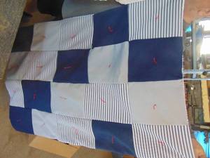 lot 4579 image: SmallBaby Hand Tied Quilt