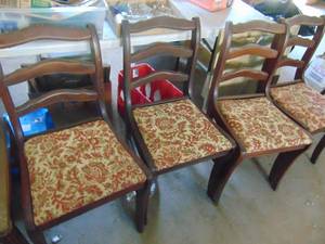 lot 4593 image: 4 Ladder Back Style Chairs