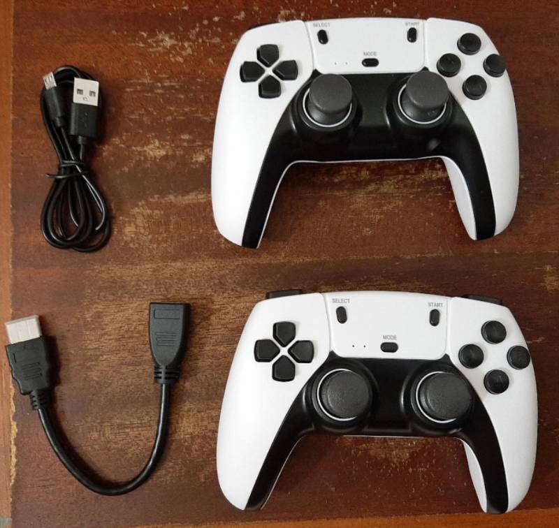 lot 45385 image: PlayStation DualSense Controllers Set of Two with Charging Cables - Retail $80