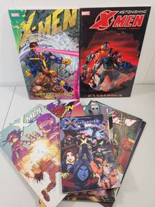 lot 147 image: Marvel X-Men Comic Book Collection with Graphic Novels