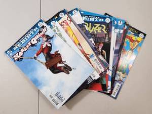 lot 158 image: DC Comics Collection Mixed Issues Bundle