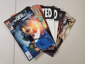 lot 178 image: Mixed Comic Book Lot with Popular Titles