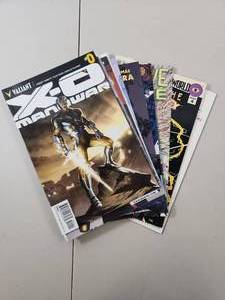 lot 202 image: Mixed Comic Book Collection Bundle