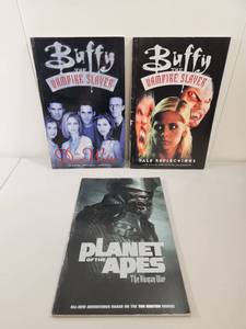 lot 238 image: Dark Horse Comics Graphic Novel Collection - Buffy Vampire Slayer and Planet of the Apes