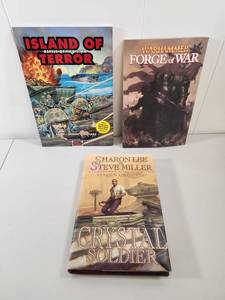 lot 241 image: Mixed Genre Book Collection - Science Fiction and War Comics
