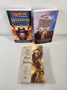 lot 252 image: Fantasy Novel Collection - Magic The Gathering and Dragonlance Books