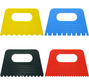 lot 4592 image: Textured Art Tools, 4 Pcs with 4 Colors & Texture Designs Plastic Flexible Spreader Tool for Plaster Paint Scraper, DIY Graffiti Oil Painting, Plaster Art Pottery Scraper (Multicolor) - Retail $0
