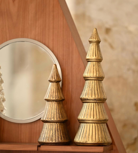 lot 4636 image: WONDROUS DECO Christmas Tree Figurine Gold Wooden, Tree Figurines Decorative for Tabletop, Small Glittered Golden Xmas Trees Figurines for Christmas Mantle Indoor Decor - Retail $0