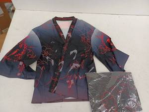 lot 13185 image: Set Of 2 Kimono Shirts, Large
