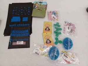 lot 13231 image: Miscellaneous Lot Of Items