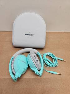 lot 2 image: Bose SoundTrue On-Ear Headphones with Carrying Case