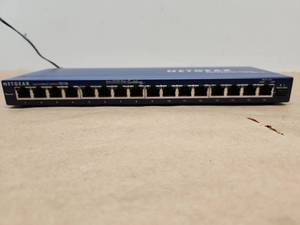lot 6 image: Netgear FS116 16-Port Fast Ethernet Switch