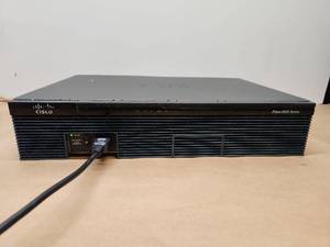 lot 19 image: Cisco 2900 Series Integrated Services Router