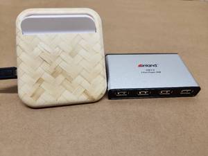 lot 28 image: Inland USB 2.0 7-Port Powered Hub with Bamboo Wireless Charger Stand