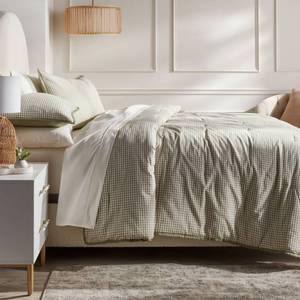 lot 1562 image: FullQueen Mini Gingham Comforter and Sham Set Moss Green - Threshold - Retail $79