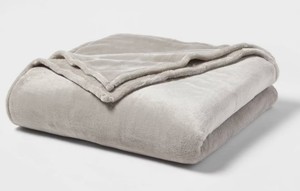 lot 1509 image: FullQueen Microplush Bed Blanket Gray - Threshold Cozy Polyester, No Fill, Machine Washable - Retail $40