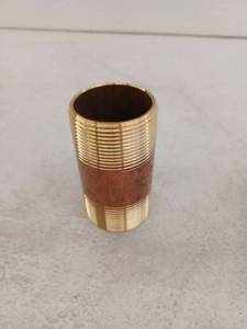 lot 13362 image: 1 12 x 3 12 Red Brass Pipe Nipple, 10 Pcs
