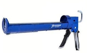 lot 12738 image: Newborn Gator Trigger Professional Steel Ratchet Rod Cradle Caulking Gun