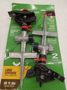 lot 12800 image: Spike Base Impulse Sprinkler (2 per pack)