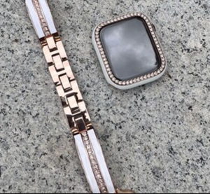 lot 2758 image: Rose Gold Crystal Apple Watch Band with Case Cover - Retail $15