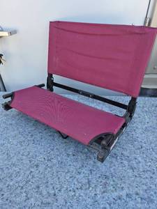 lot 121 image: Stadium Chair Company Portable Folding Stadium Seat