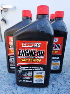 lot 154 image: COMP Cams 15W-50 Muscle Car Engine Oil Multiple Bottles