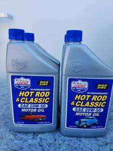 lot 157 image: Lucas Oil Hot Rod & Classic SAE 20W-50 Motor Oil - 4 Quart Bottles