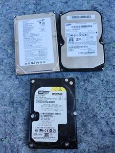 lot 163 image: Mixed Lot of Hard Disk Drives for Parts or Repair