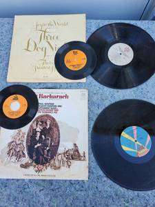 lot 165 image: Mixed Vinyl Record Collection - LP Albums and 45 RPM Singles