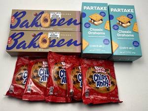 lot 173 image: Mixed Snack Bundle - Bahlsen Deloba Pastries, Partake Classic Grahams, and Chips Ahoy Cookies
