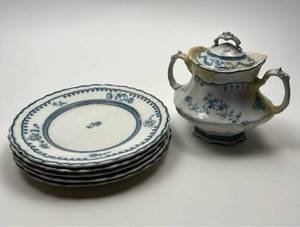 lot 211 image: Royal Stanley England Rosalie Pattern Blue White Tea Set with Plates