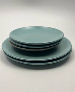 lot 218 image: IKEA Green and Blue Ceramic Dinner Plate Set