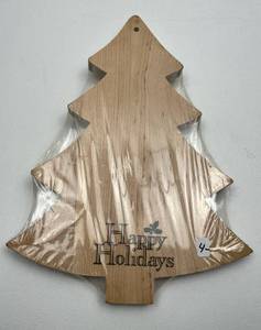 lot 230 image: Wooden Christmas Tree Cutting Board with Happy Holidays Design
