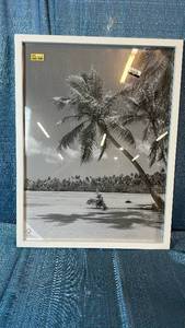 lot 2014 image: Threshold 18x24 White Poster Frame.