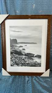 lot 2097 image: Threshold Photo Frame 14x18 Matted To 11x14.