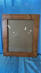 lot 2118 image: Brown Distressed Photo Frame 11x14.