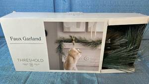 lot 2139 image: Threshold Faux Garland 6��.
