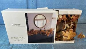 lot 2144 image: Threshold Faux Fall Leaves Garland 6��.