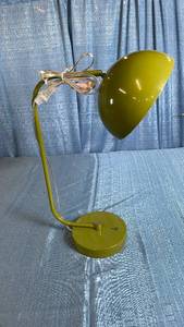 lot 3016 image: Room Essentials Green Table Lamp with Touch Switch