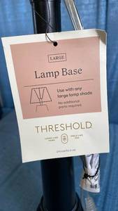 lot 3035 image: Threshold Large Black Table Lamp Base 21 Inches Tall