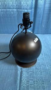 lot 8029 image: Black Metal Spherical Table Lamp Base