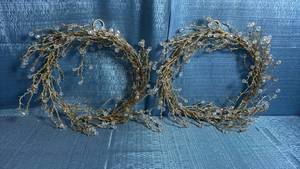 lot 8040 image: Gold Wire Crystal Bead Decorative Wreaths