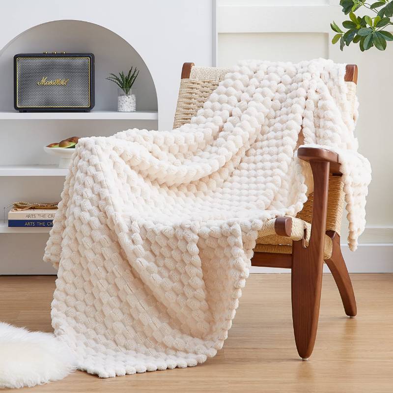 lot 8380 image: EXQ Home Fleece Throw Blanket for Couch or Bed - 3D Imitation Turtle Shell Jacquard Decorative Blankets - Cozy Soft Lightweight Fuzzy Flannel Blanket Suitable for All Seasons(50x60,Beige)