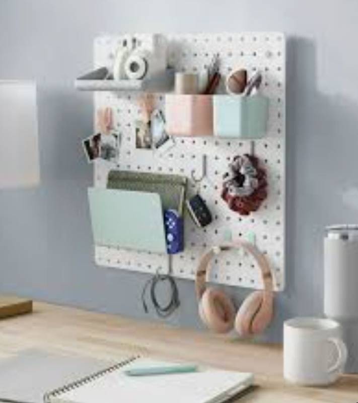 lot 7097 image: members mark pegboard organizer 12-piece set