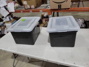 lot 5248 image: Plastic Bins 2pcs