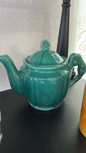 lot 40302 image: Turquoise Ceramic Teapot with Flower Knob