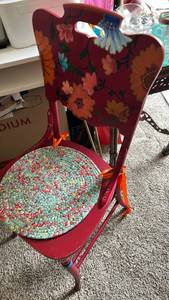lot 40325 image: Hand Painted Floral Wooden Folding Chair with Woven Seat