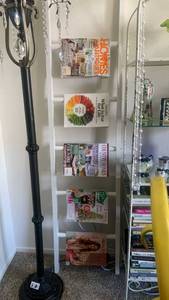 lot 40120 image: White Magazine Rack with Crystal Hanging Decorations