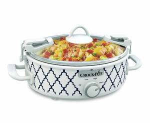 lot 19874 image: Crock-Pot Small 2.5 Quart Casserole Slow Cooker in WhiteBlue, Enjoy Eye-Catching Quick Meals, Durable and Compact