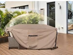 lot 5930 image: UF COVER Table Chair Set Cover
